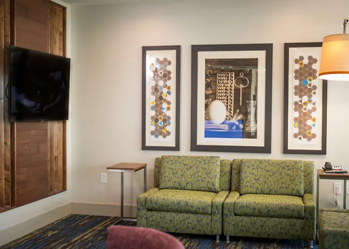 Holiday Inn Express & Suites Rock Falls By Ihg
